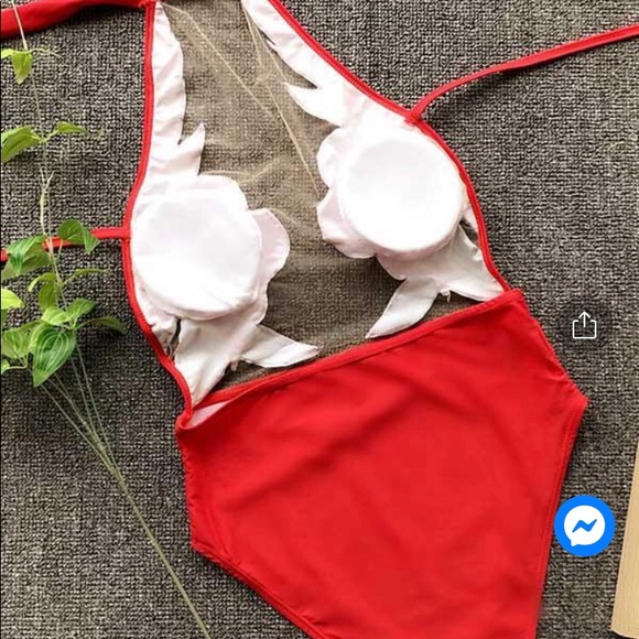 Swimsuit - Picture 3 of 9